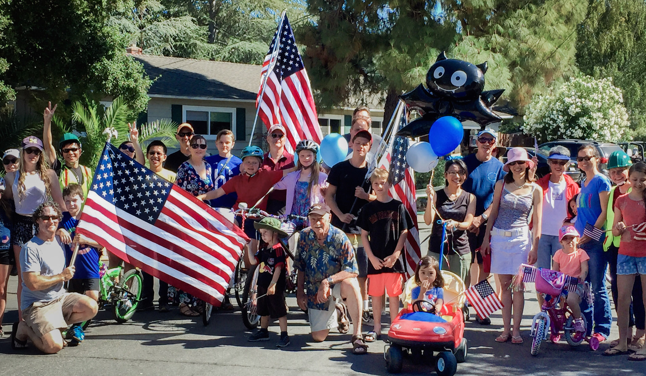 Laureles 4th of July parade