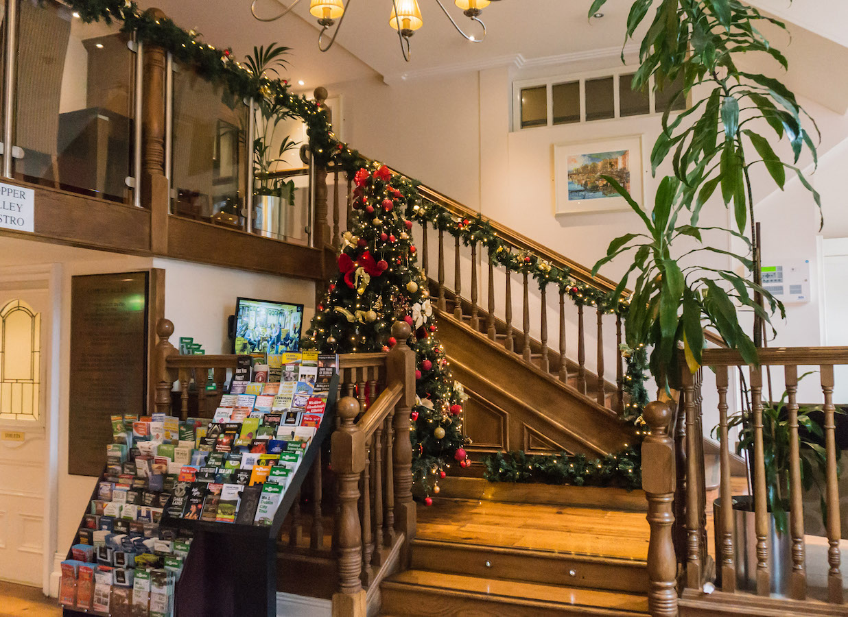 Harding Hotel lobby