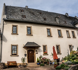 Schlosshof